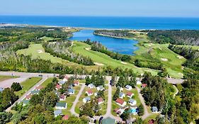 Green Gables Bungalow Court